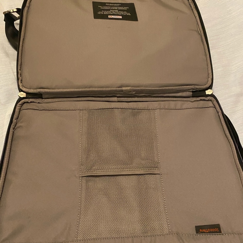 Briggs & Riley Travelware @Work Medium Clamshell - Picture 6 of 6